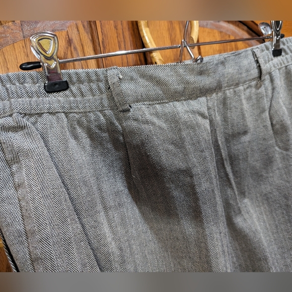 Savion 14P vintage‎ herringbone taupe pleated tapered leg slacks - Picture 2 of 7